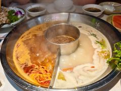 -佬土鹅肠火锅(中建大观店)