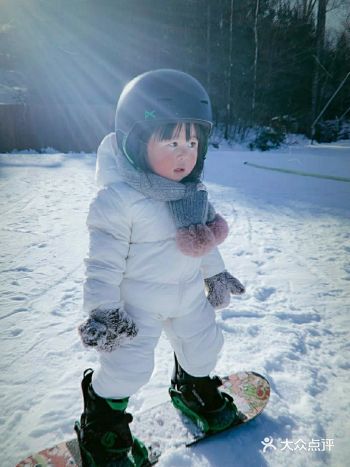 冬天去滑雪真的是很不错的选择哟！