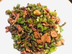 长沙小炒肉-湘阁里辣(沙井华润万家店)
