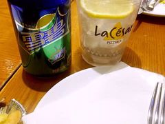 -乐凯撒披萨(东方新世界店)