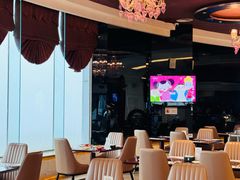 -荣誉国际酒店-云顶旋转餐厅