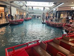 -滨海湾金沙购物商场
