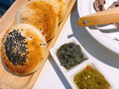 焦糖鲜花火烧-黑鸡小馆(金源店)