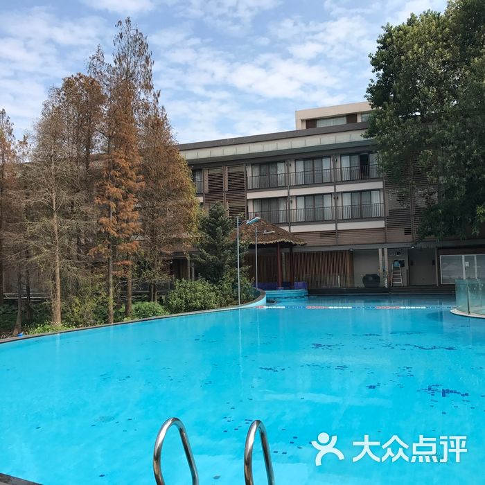 广州白云湖畔酒店