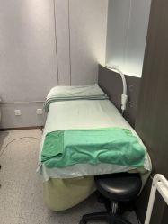 -苗方清颜·祛痘皮肤管理