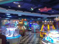 -LuckyStar幸运星家庭娱乐中心(东莞国贸店)