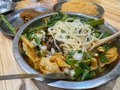 -柳州肥姨妈大骨螺蛳粉(江宁万达店)