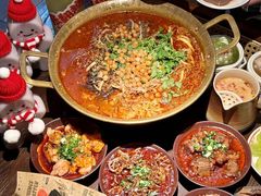 -张翻越·川渝冒菜·武汉黑鸭煲(城北万象城店)