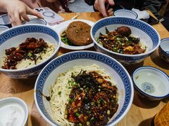 -沪西老弄堂面馆(定西路店)