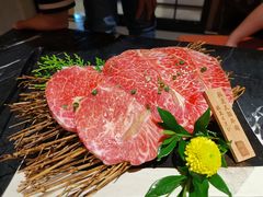 -山川小町·极番烧肉(新地假日广场店)