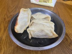 -黄阿姨锅贴大王(万航渡路店)