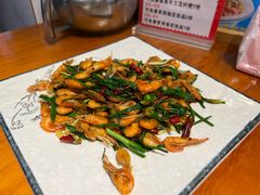 姜葱小河虾-梁姐啤酒鱼(兴坪古镇店)