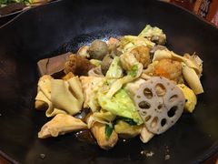 -万记麻辣烫国展总店