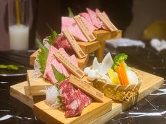 -山川小町·极番烧肉(新地假日广场店)