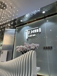 -Tloml salon