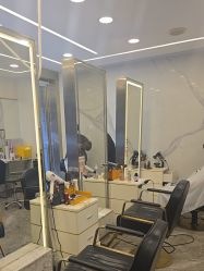 -蓝调造型·烫发·染发