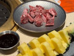-蚂蚁洞·烤肉大营地(上海静安大悦城店)