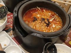 -花馬肆.云南过桥米线(汉神购物广场现场熬汤店)