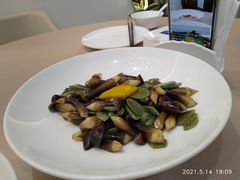 腊八蒜炒鲜鸡枞菌-食神鱼头佛跳墙(百子湾旗舰店)