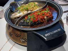 -阿瓦山寨·湘菜现炒·剁椒鱼头王(咸阳总店)