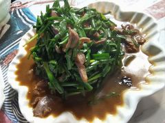 韭菜炒鸡杂-五村饭店