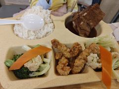 -万和春排骨砂锅米饭(新业广场店)