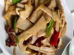五花肉炒甜竹笋-甘家界柠檬鸭店(高峰林场店)
