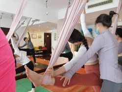 -Yvon yoga 瑜伽·精准体态管理中心