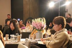 -LB·海菲秀牛奶光官方体验中心