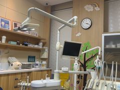 -上海仁爱医院口腔科 · 种植