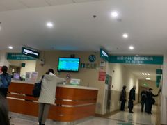 -复旦大学附属华山医院北院-停车场