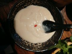 -老牌坊云南鱼豆花火锅(嵩山店)