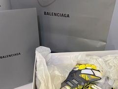-BALENCIAGA(比斯特苏州购物村店)