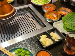 -臻牛烤肉