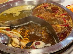 艳红酸辣三拼锅-陈艳红火锅菜·冒菜(簋街店)