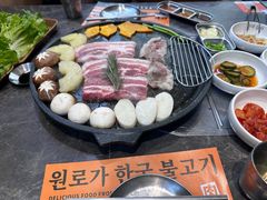 -彭妈家•韩国烤肉料理(张杨路店)