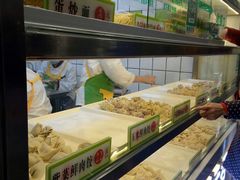 面包甜点陈列柜-袁记云饺(瞿溪路店)