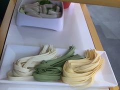 -浪里寻·臻牛养生牛肉火锅(方圆荟店)