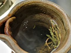 -冰冰龙虾·江湖菜·花园江景餐厅