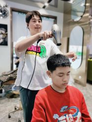 -卡尔诗·科技美肤连锁