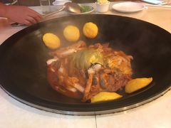 -王老六铁锅炖鱼(圣亚海洋店)
