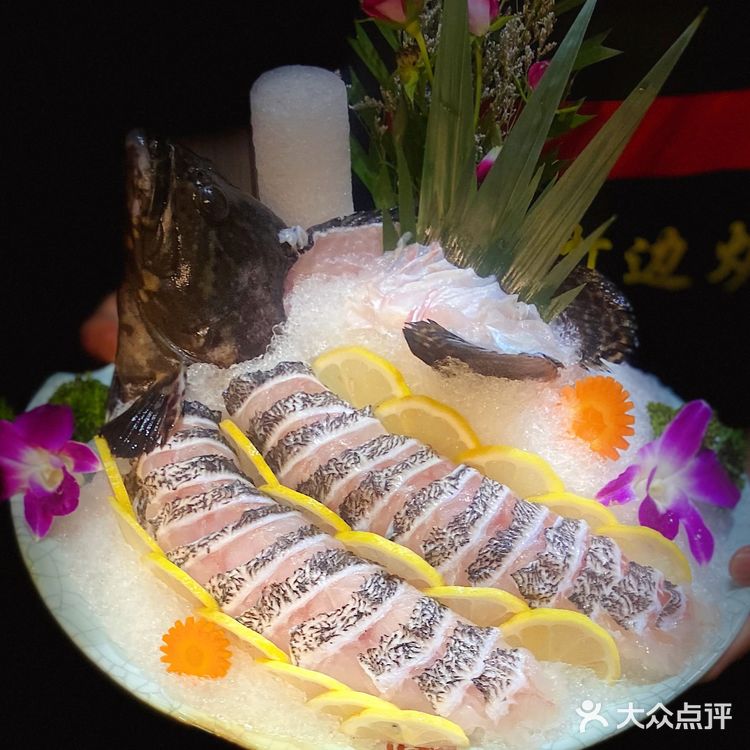 舌尖上的打边炉，金龙打边炉走起[亲亲]