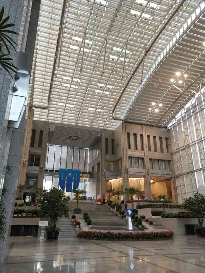 上海银行(上海市总行)-"随手点了下抽奖就中了.总行的接待人员态.