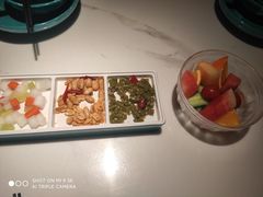 -荷塘秋月·本帮江浙菜(国权路店)