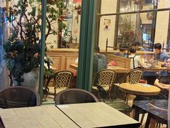 -玛格萝妮比萨屋(四平店)