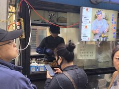 -红专尹胖子油炸糕