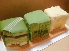 茶三现蛋糕-星巴克臻选(郑州中原万达店)