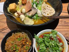 -万记麻辣烫国展总店