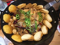 丹江口大鱼头-刁馋一锅鲜·津门招牌菜(远洋未来汇店)