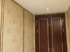 -沪华海鲜大酒楼(南汇店)